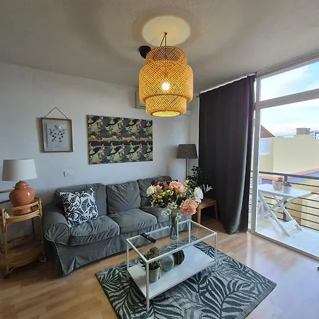 Vistas Al Mar En アパート